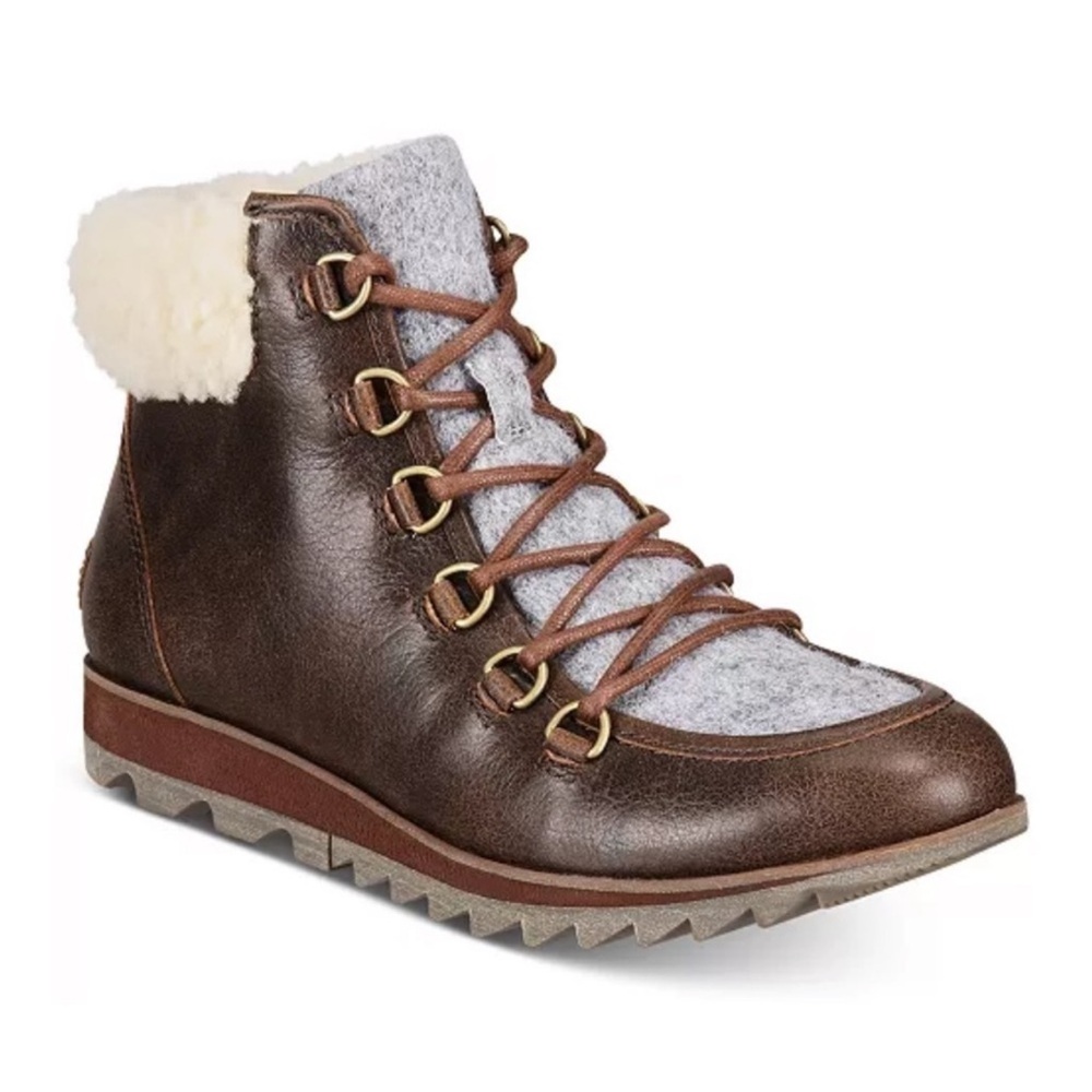 Sorel Brown and Cream Winter Boots with Sherpa Collar